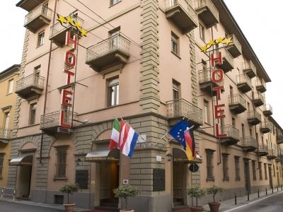 Hotel Savona Alba  Exterior foto